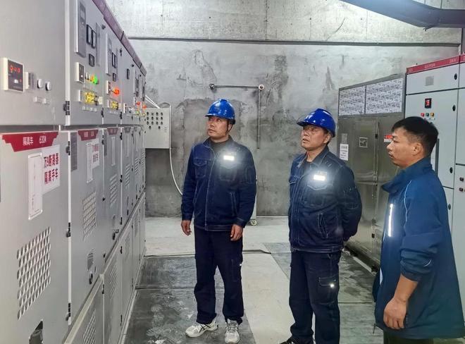 排查+宣传”双发力 守牢用电安全线ky开